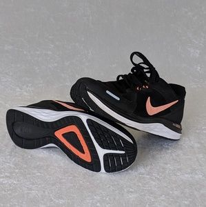 Nike Women’s Dual Fusion Running Shoes pink/black